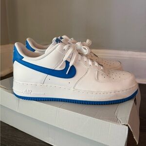 Nike White and Blue Sneakers